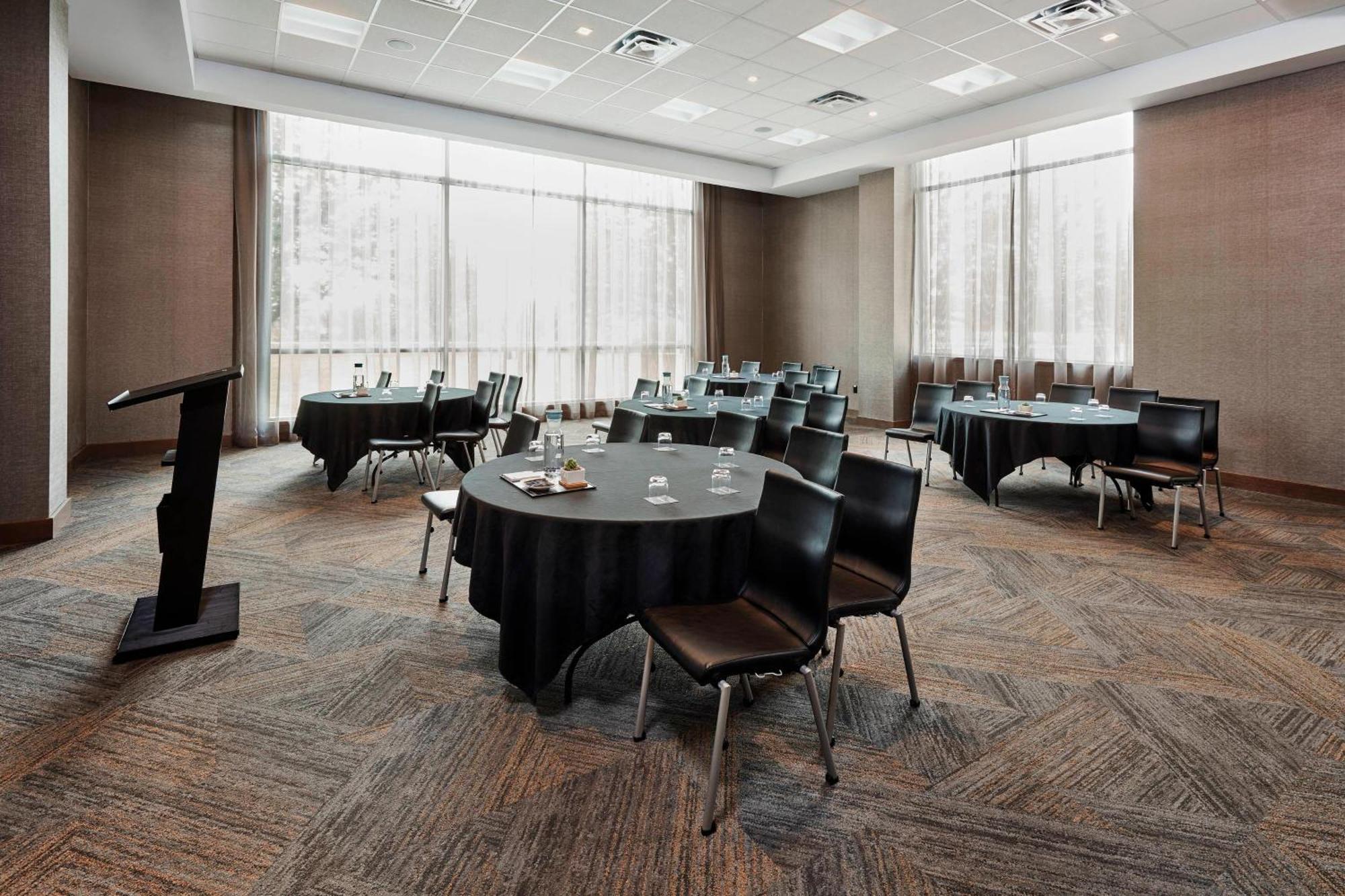 Ac Hotel By Marriott Cincinnati At The Banks Esterno foto