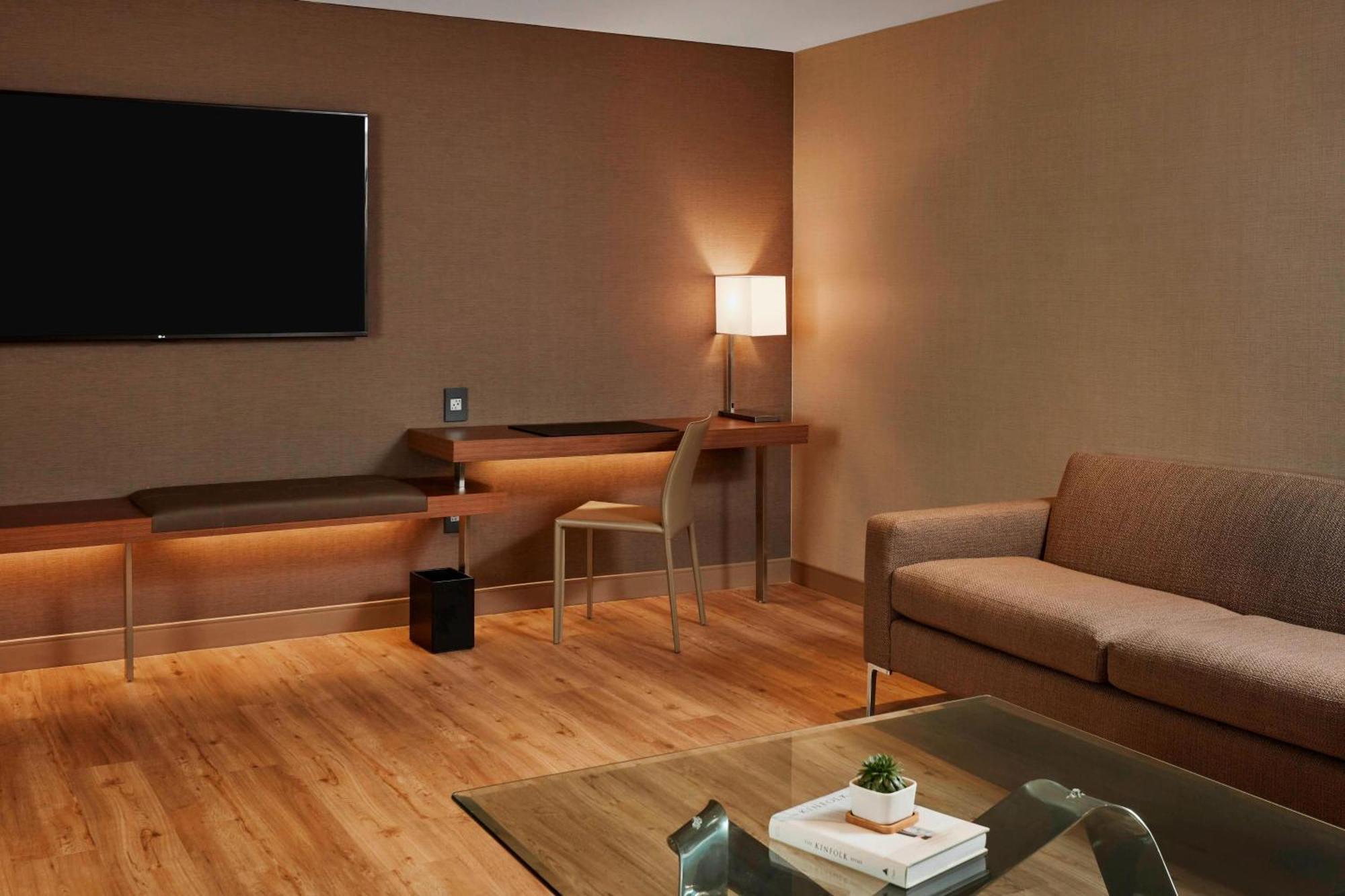 Ac Hotel By Marriott Cincinnati At The Banks Esterno foto